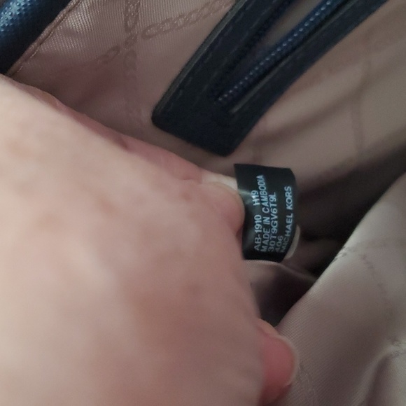 Michael Kors Tote - Picture 9 of 9